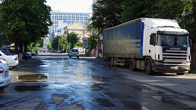 Алексей Текслер потребовал ограничить въезд большегрузов в южноуральские города