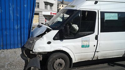 В аварии с маршруткой сильнее всего пострадал водитель