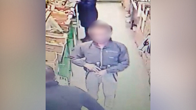 Кражу в супермаркете зафиксировали камеры видеонаблюдения