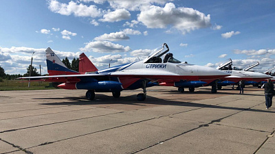 «Стрижи» прилетели: легендарная авиагруппа выступит в небе над Челябинском