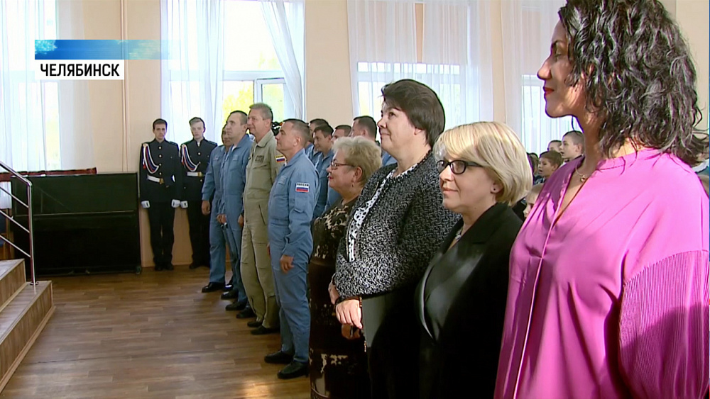 Группа высшего пилотажа «Стрижи» посетила школу № 24