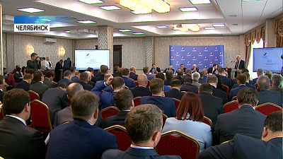 Текслер поручил повышать зарплаты на 7-8% в год