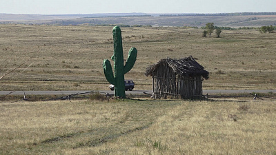 Южноуралец своими руками создаёт парк с кинетическими скульптурами