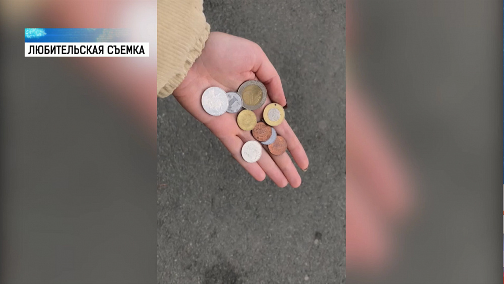 Банки отказываются менять иностранные монеты на рубли