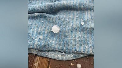 На Челябинск обрушился град