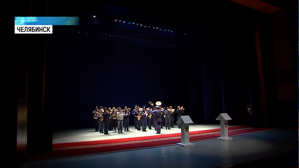 В театре драмы прошла репетиция инаугурации губернатора 