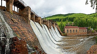 В Сатке продолжает разрушаться исторический памятник «Пороги» В Сатке продолжает разрушаться исторический памятник «Пороги»