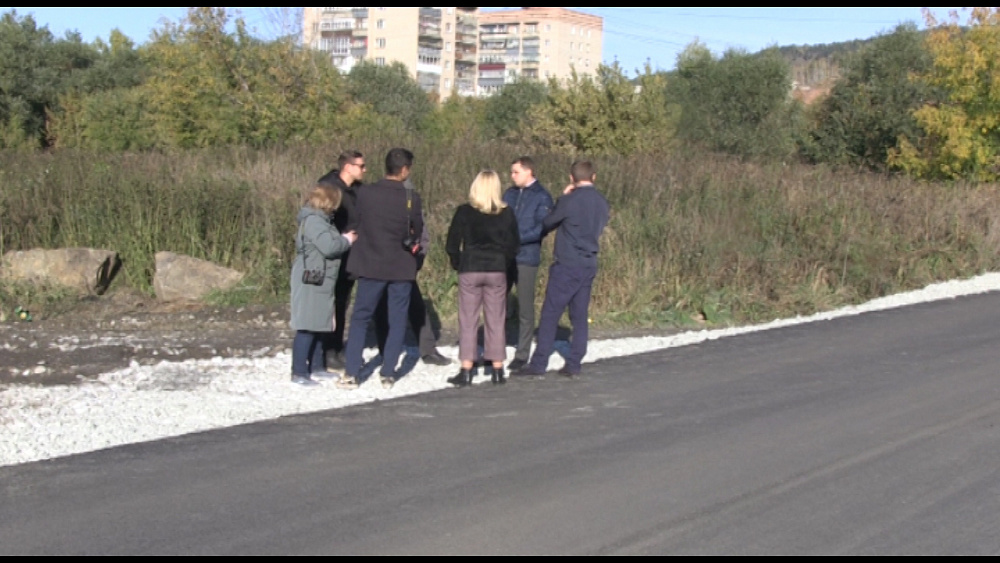 Проверили асфальтирование в машгородке
