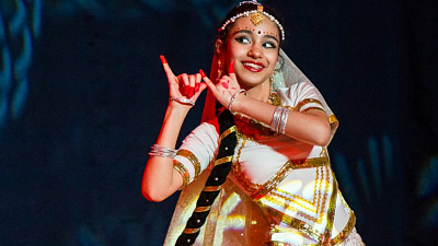 Бесплатные йога и кино. В Челябинске проходят дни индийской культуры