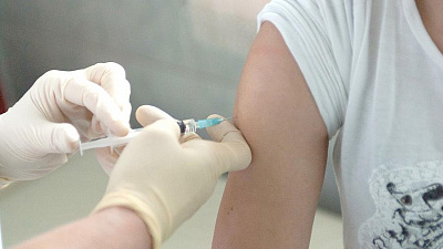 Почти двести тысяч челябинцев привились от гриппа