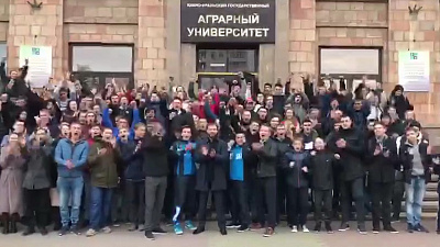 Агроинженерный университет исполнил спортивные кричалки в поддержку Ковалева