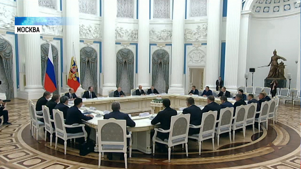 Путин встретился с губернаторами