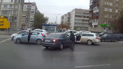 Нашкодил и смылся: «Шкода» сбежала с места ДТП