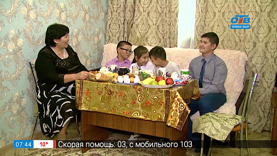 Бабушка и внуки