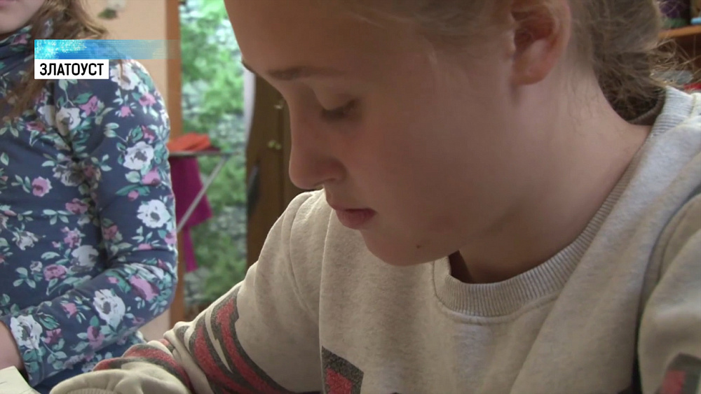 Школьницу из Златоуста наградят за героический поступок