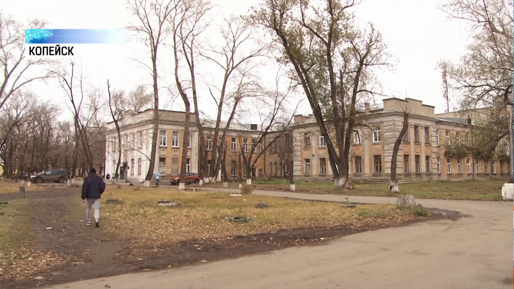 В копейских поликлиниках регистратуры сделают открытыми