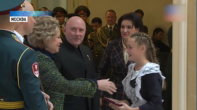 Валентина Матвиенко наградила школьницу из Златоуста