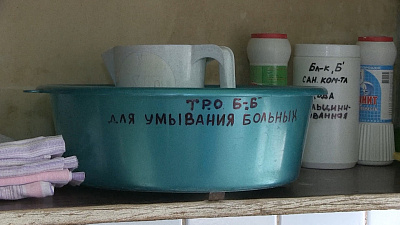 Миасские врачи объяснили инцидент с грязной тряпкой