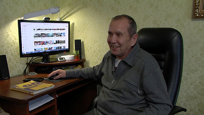 Пенсионер стал популярным видеоблогером