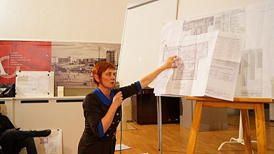 Жители поселка Шершни оспорили проект строительства дороги через их дома