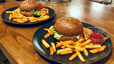 Челябинцам предлагают бургеры с растительным мясом