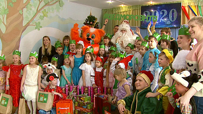 Настоящий Дед Мороз открыл первый новогодний утренник в Челябинске