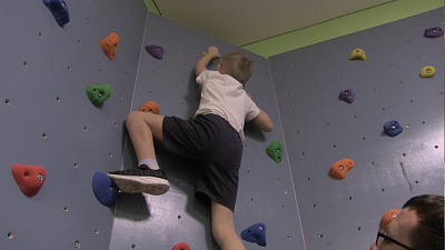 В детском саду Миасса появился скалодром