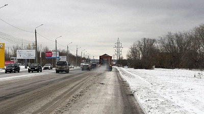Соленый вандализм. В Челябинске ищут загадочную машину, которая посыпала дороги солью