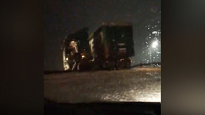 Большегруз перекрыл трассу М-5