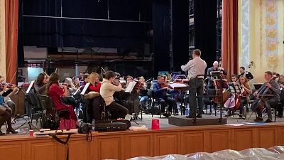 Челябинский симфонический оркестр готовится к предновогоднему концерту