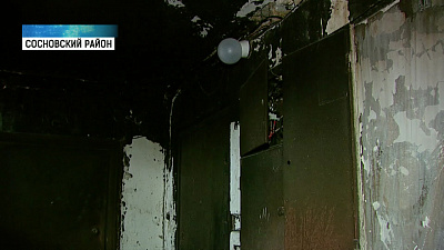 В Долгодеревенском восстанавливают дом после пожара