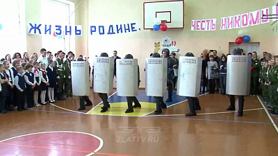 Скандал с выступлением спецназа ФСИН в школе Златоуста вышел на федеральный уровень