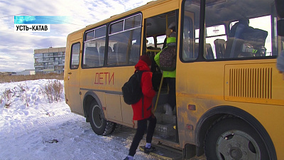 Детей Орловки заставляют сменить школу