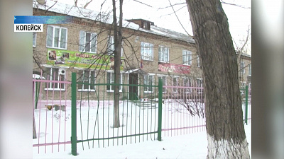 Министр проведал заболевших детей