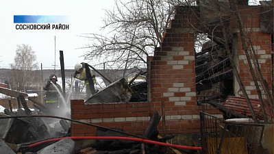 В Полетаево сгорел дом, в котором жила девочка с ДЦП