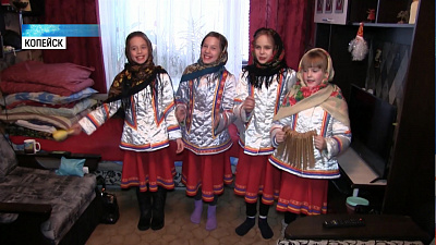 Ученики Копейской школы отправились колядовать