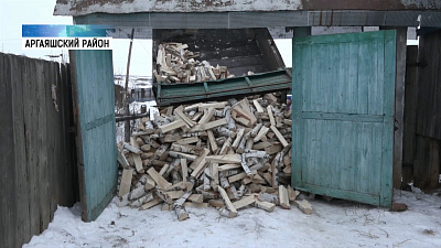 Пенсионерке из Аргаяшского района доставили дрова