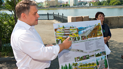 Глава Калининского района Сергей Колесник прокомментировал обвинения в свой адрес