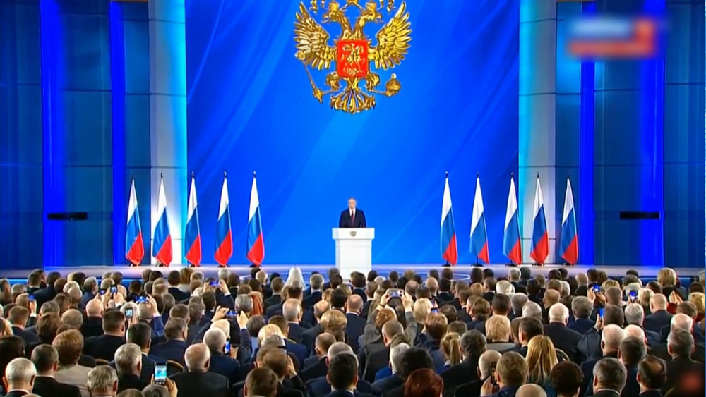 Путин выступил с посланием Федеральному Собранию