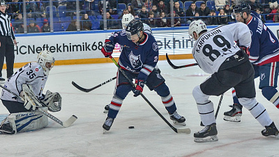 «Трактор» обыграл «Нефтехимик» по буллитам, отыгравшись с 0:3