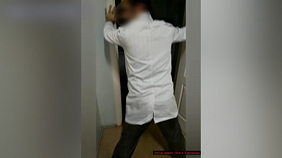 Пьяный «врач» полтора часа выдавал справку посетительнице