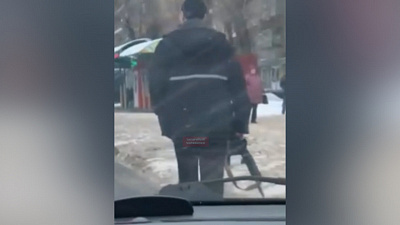 Прогулялся по району с автоматом Калашникова