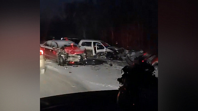Лобовое столкновение у поворота на поселок Западный