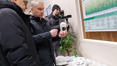 Алексей Текслер оценил предприятие по обработке мрамора в Еткульском районе