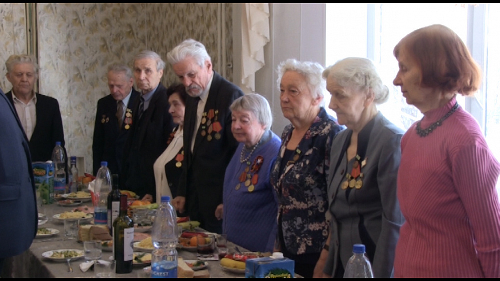 В Миассе поздравили 11 жителей блокадного Ленинграда