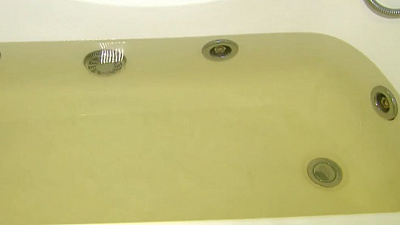 В Челябинске в питьевой воде нашли марганец и железо