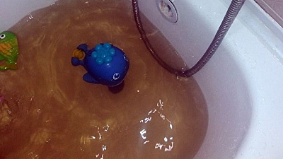 В мэрии Челябинска рассказали, как борются с ржавой водой