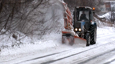 «Дорожные войны». В Златоусте дважды обстреляли снегоуборочную технику