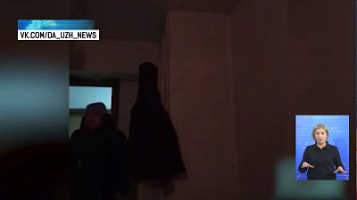 Вахтер выгнала студентов на улицу