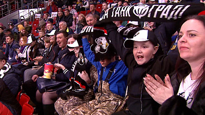 Команда «Трактор» поддержала юных хоккеистов из Уйского района